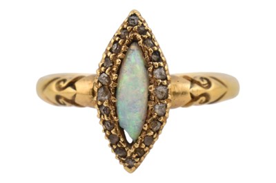 Lot 76 - EDWARDIAN 18CT GOLD OPAL & DIAMOND NAVETTE RING
