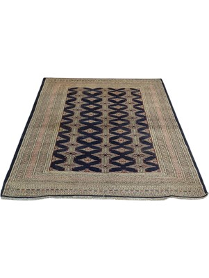 Lot 920 - VINTAGE NORTH EAST PERSIAN TURKOMAN FLOOR RUG