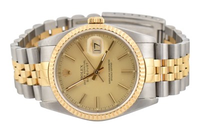 Lot 8 - ROLEX OYSTER PERPETUAL DATEJUST 16233