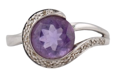 Lot 241 - HALLMARKED 9CT GOLD AMETHYST & DIAMOND CROSSOVER RING