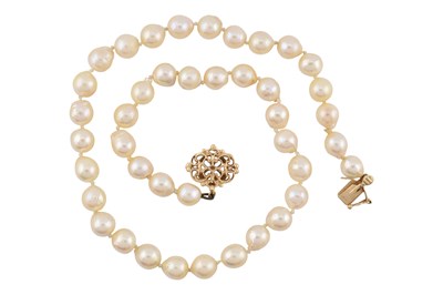 Lot 321 - CULTURED PEARL NECKLACE