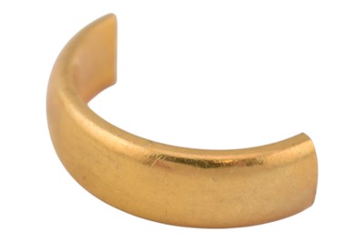 Lot 428 - HALLMARKED PART 22CT GOLD BAND RING