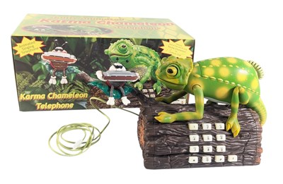 Lot 595 - RETRO TOYS - BUROSTAT KARMA CHAMELONE TELEPHONE