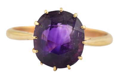 Lot 161 - 18CT GOLD & AMETHYST COCKTAIL RING
