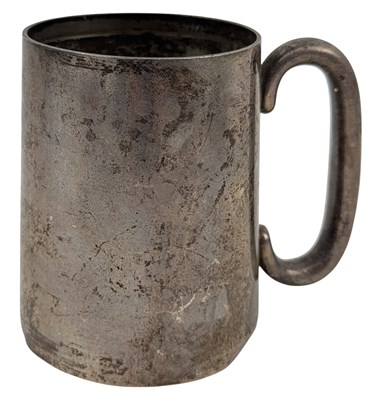 Lot 44 - 20TH CENTURY GEORGE V HALLMARKED SILVER MUG / CHRISTENING MUG