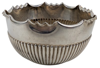 Lot 56 - 19TH CENTURY VICTORIAN HALLMARKED SILVER SUGAR BOWL