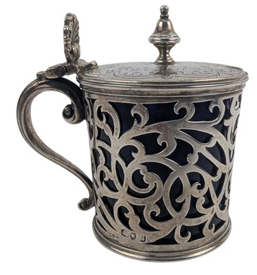 Lot 48 - VICTORIAN HALLMARKED SILVER & BLUE GLASS LINED CONDIMENT POT