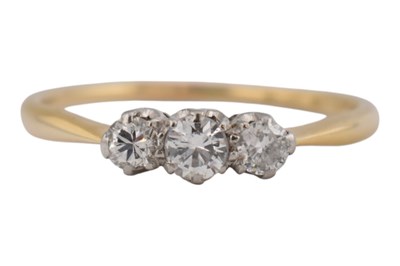 Lot 128 - 18CT GOLD & DIAMOND THREE STONE RING