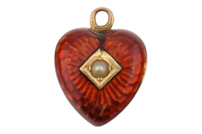 Lot 491 - ENAMEL & PEARL HEART PENDANT CHARM