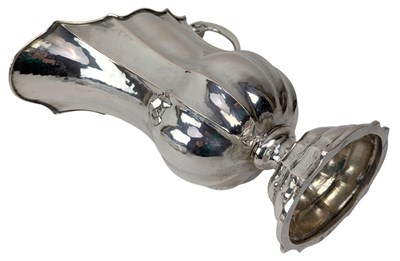 Lot 15 - 20TH CENTURY ITALIAN VENETIAN 800 SILVER PLANISHED WATER PITCHER