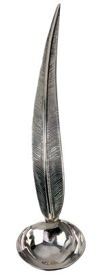 Lot 147 - AMANDA BIRKETT - HALLMARKED 925 SILVER FEATHER SHAPED HANDLE SAUCE SPOON