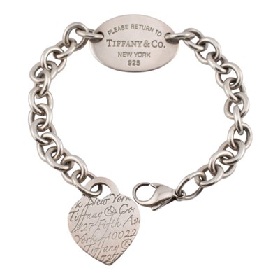 Lot 224 - TIFFANY & CO RETURN TO TIFFANY ID BRACELET & HEART CHARM