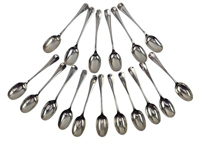 Lot 161 - COLLECTION OF 17 VICTORIAN & EDWARD VII HALLMARKED SILVER TEASPOONS