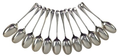 Lot 155 - SET OF 12 VICTORIAN HALLMARKED SILVER TABLE DINNER SPOONS
