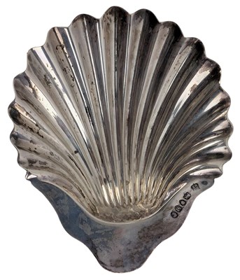 Lot 171 - 19TH CENTURY VICTORIAN HALLMARKED SILVER SCALLOP SHELL BUTTER DISH