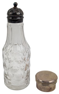 Lot 175 - GEORGE III HALLMARKED SILVER TOPPED & GLASS SUGAR SIFTER / CASTOR & A SILVER POT