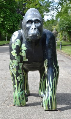 Lot 75 - FORMER BRISTOL ZOO GARDENS - WOW! GORILLAS - RAFIKI - ORIGINAL TRAIL STATUE