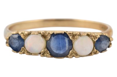 Lot 336 - HALLMARKED 9CT GOLD SAPPHIRE & OPAL FIVE STONE RING