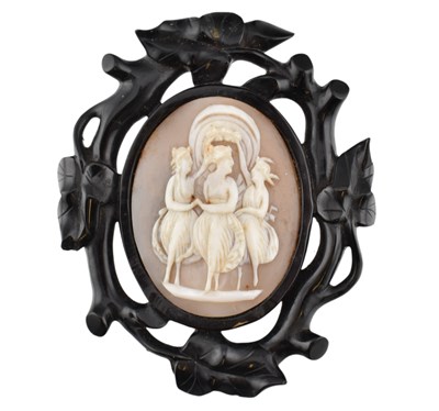 Lot 549 - 19TH CENTURY CARVED JET CAMEO BROOCH PIN
