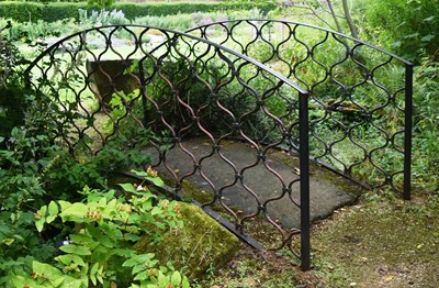 Lot 115 - FORMER BRISTOL ZOO GARDENS - ORIGINAL GORILLA HOUSE RAILINGS BRIDGE SECTIONS