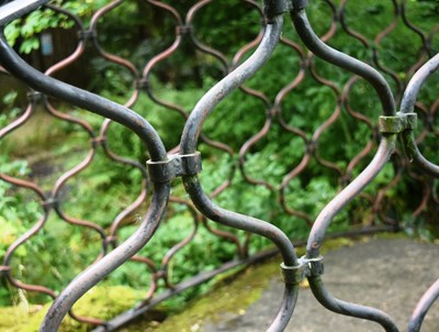 Lot 115 - FORMER BRISTOL ZOO GARDENS - ORIGINAL GORILLA HOUSE RAILINGS BRIDGE SECTIONS