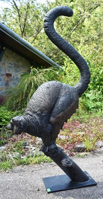 Lot 125 - FORMER BRISTOL ZOO GARDENS - JON BUCK - PANGOLIN EDITIONS - BRONZE LEMUR