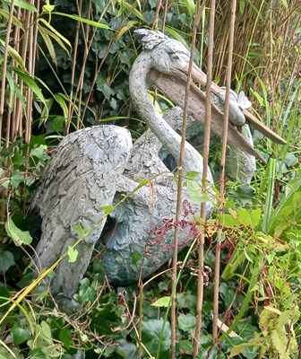 Lot 133 - FORMER BRISTOL ZOO GARDENS - ORIGINAL PELICAN SCULPTURE FROM LAKES