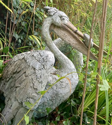Lot 133 - FORMER BRISTOL ZOO GARDENS - ORIGINAL PELICAN SCULPTURE FROM LAKES