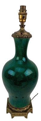 Lot 191 - VICTORIAN GILT BRONZE MOUNTED CHINESE GREEN GLAZED PORCELAIN VASE LAMP 清 绿釉冰裂瓶