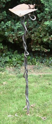 Lot 183 - FORMER BRISTOL ZOO GARDENS - SCULPTURE OF A FROG ON LILY PAD