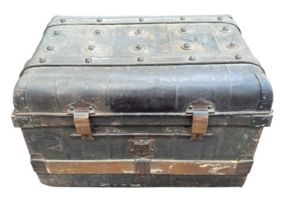 Lot 717 - VINTAGE ARMOURED TRAVELLING TRUNK