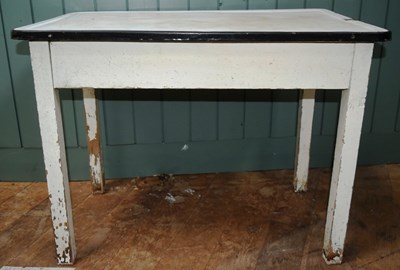 Lot 244 - FORMER BRISTOL ZOO GARDENS - 1930S VETERINARIAN TABLE