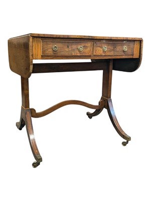 Lot 797 - EARLY 20TH CENTURY QUEEN ANNE STYLE DROP LEAF SOFA TABLE