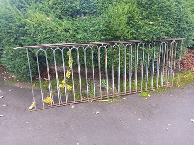 Lot 276 - FORMER BRISTOL ZOO GARDENS - VICTORIAN RAILINGS FROM ALONGSIDE THE BEAR PIT