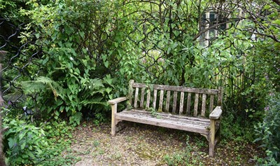 Lot 280 - FORMER BRISTOL ZOO GARDENS - ORIGINAL GORILLA HOUSE RAILINGS BRIDGE SECTIONS