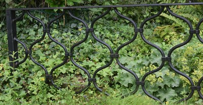 Lot 285 - FORMER BRISTOL ZOO GARDENS - ORIGINAL GORILLA HOUSE RAILINGS PANELS