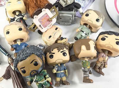 Lot 604 - RETRO TOYS - COLLECTION OF VINTAGE FIGURES TOYS & GAMES