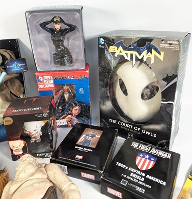 Lot 604 - RETRO TOYS - COLLECTION OF VINTAGE FIGURES TOYS & GAMES