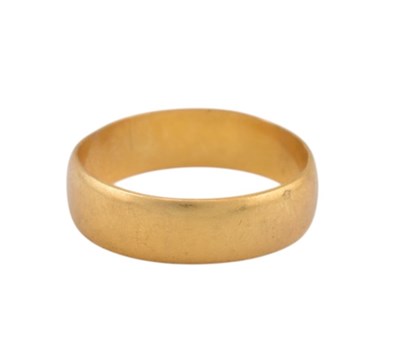 Lot 82 - VICTORIAN HALLMARKED 22CT GOLD BAND RING