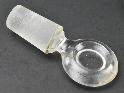 Lot 73 - PAIR OF FRENCH 19TH CENTURY APOTHECARY PERFUME EXTRACT GLASS BOTTLES