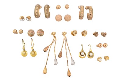 Lot 263 - LARGE COLLECTION OF 9CT GOLD EARRINGS