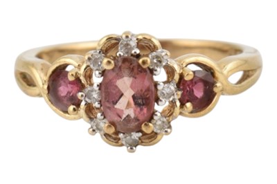 Lot 347 - HALLMARKED 9CT GOLD TOURMALINE & DIAMOND CLUSTER RING
