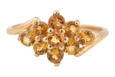 Lot 345 - HALLMARKED 9CT GOLD & CITRINE CLUSTER RING