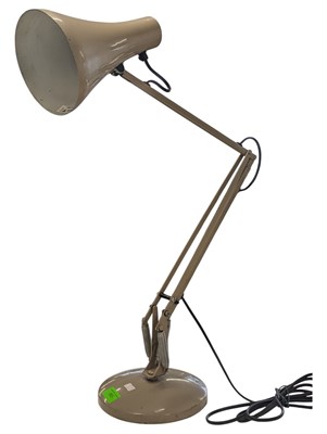 Lot 565 - HERBERT TERRY & SONS MODEL 90 INDUSTRIAL TABLE TOP LAMP