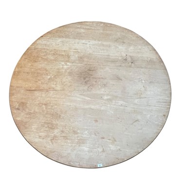 Lot 321 - LARGE 19TH CENTURY FRUITWOOD CIRCULAR DINING TABLE