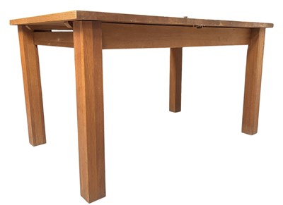 Lot 582 - MODERN EXTENDABLE OAK DINING TABLE