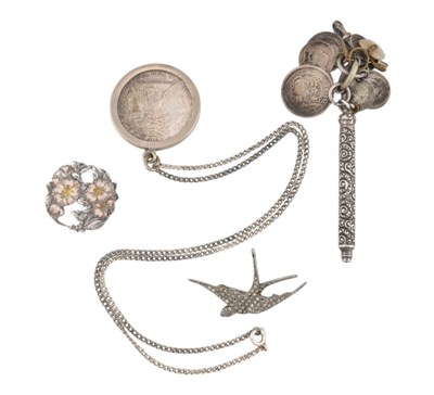 Lot 330 - COLLECTION OF SILVER & WHITE METAL JEWELLERY