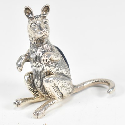 Lot 162 - STERLING 925 SILVER PIN CUSHION IN THE FORM OF A KANGAROO