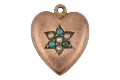 Lot 187 - VICTORIAN 9CT GOLD TURQUOISE & PEARL HEART PENDANT