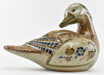 Lot 47 - GUADALAJARA POTTERY - VINTAGE MEXICAN STUDIO POTTERY FIGURE OF A DUCK
